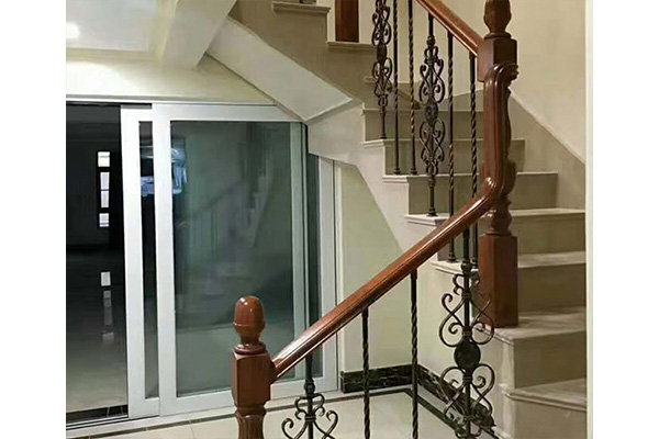 抚顺专业生产铁艺大门价格